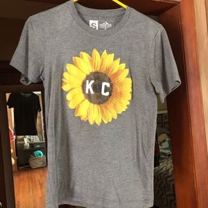 KC sunflower tee